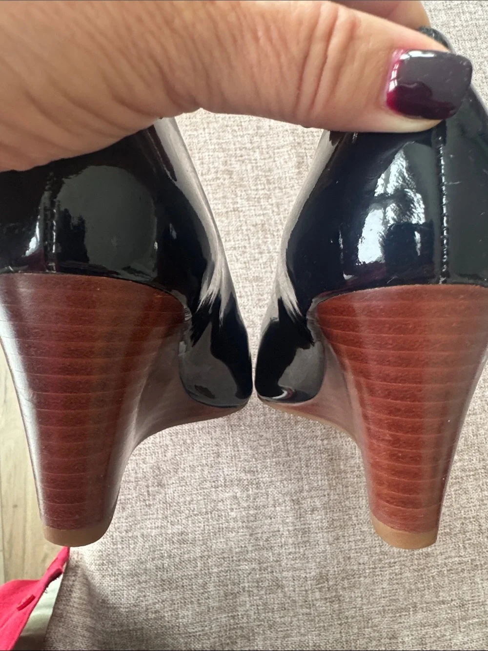 Tory Burch Navy Patent Logo Round-Toe Medium Height Heels